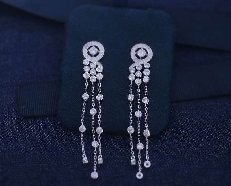 Piaget earring 05lyx17